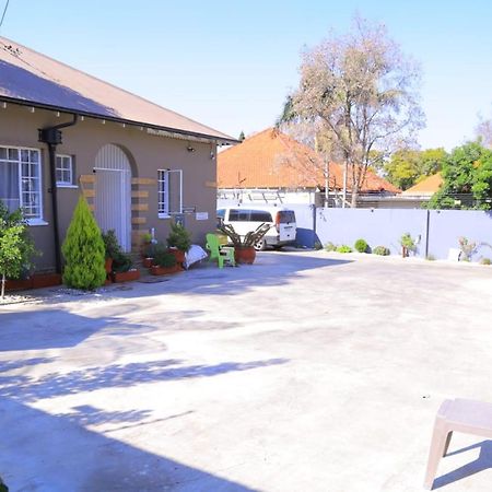 Union Guesthouse Pretoria-Noord Extérieur photo