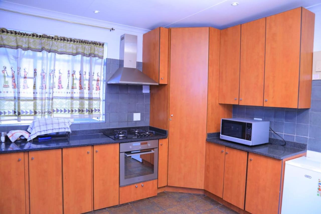 Union Guesthouse Pretoria-Noord Extérieur photo